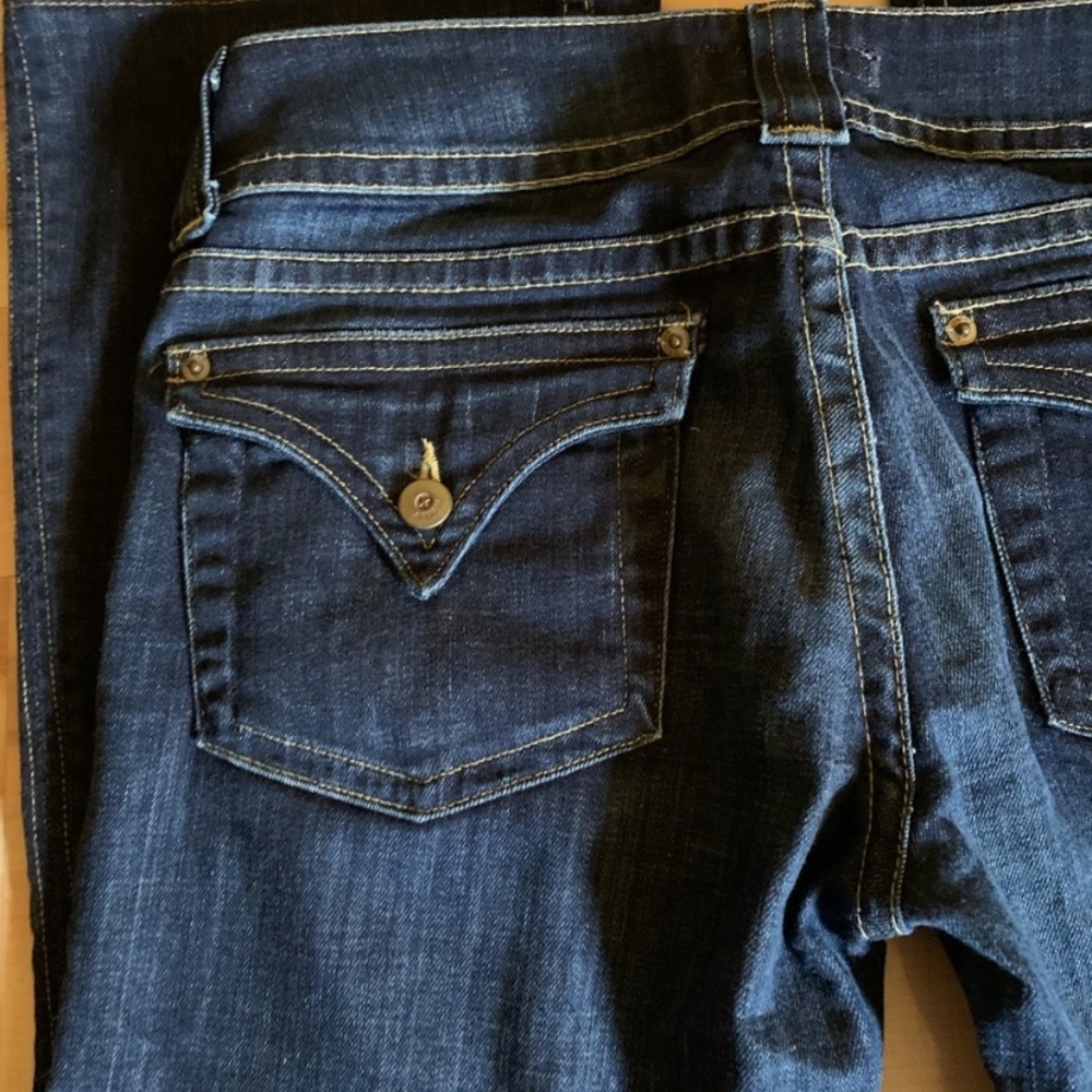 Hudson Signature Low Rise Boot Cut Jeans - Picture 9 of 16